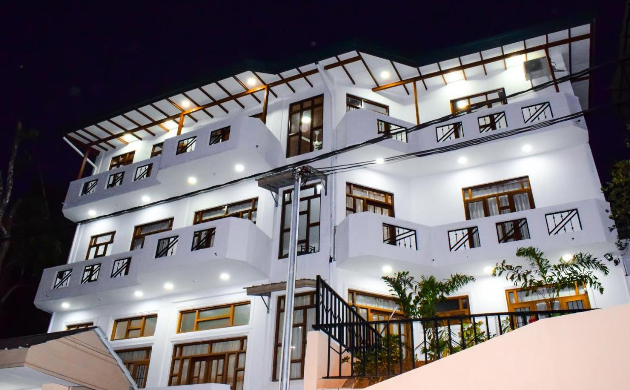 Saru Holiday Apartment - Upto 6 Guests Канді Екстер'єр фото